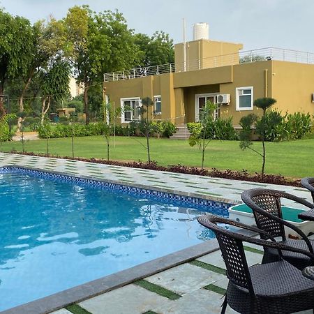 Raas Vilas - Boutique Farm House With Pool Tāoru Exteriör bild