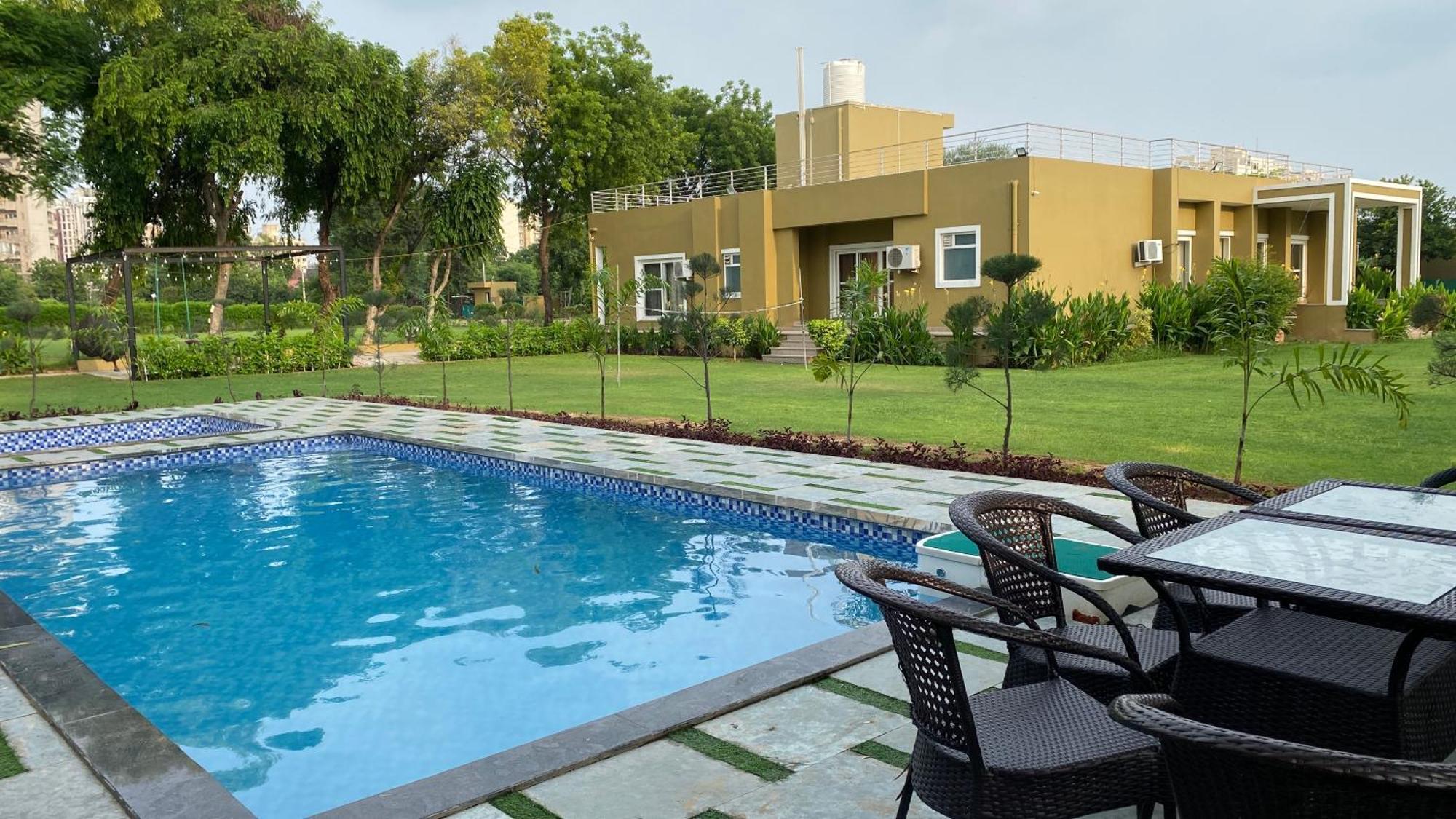 Raas Vilas - Boutique Farm House With Pool Tāoru Exteriör bild